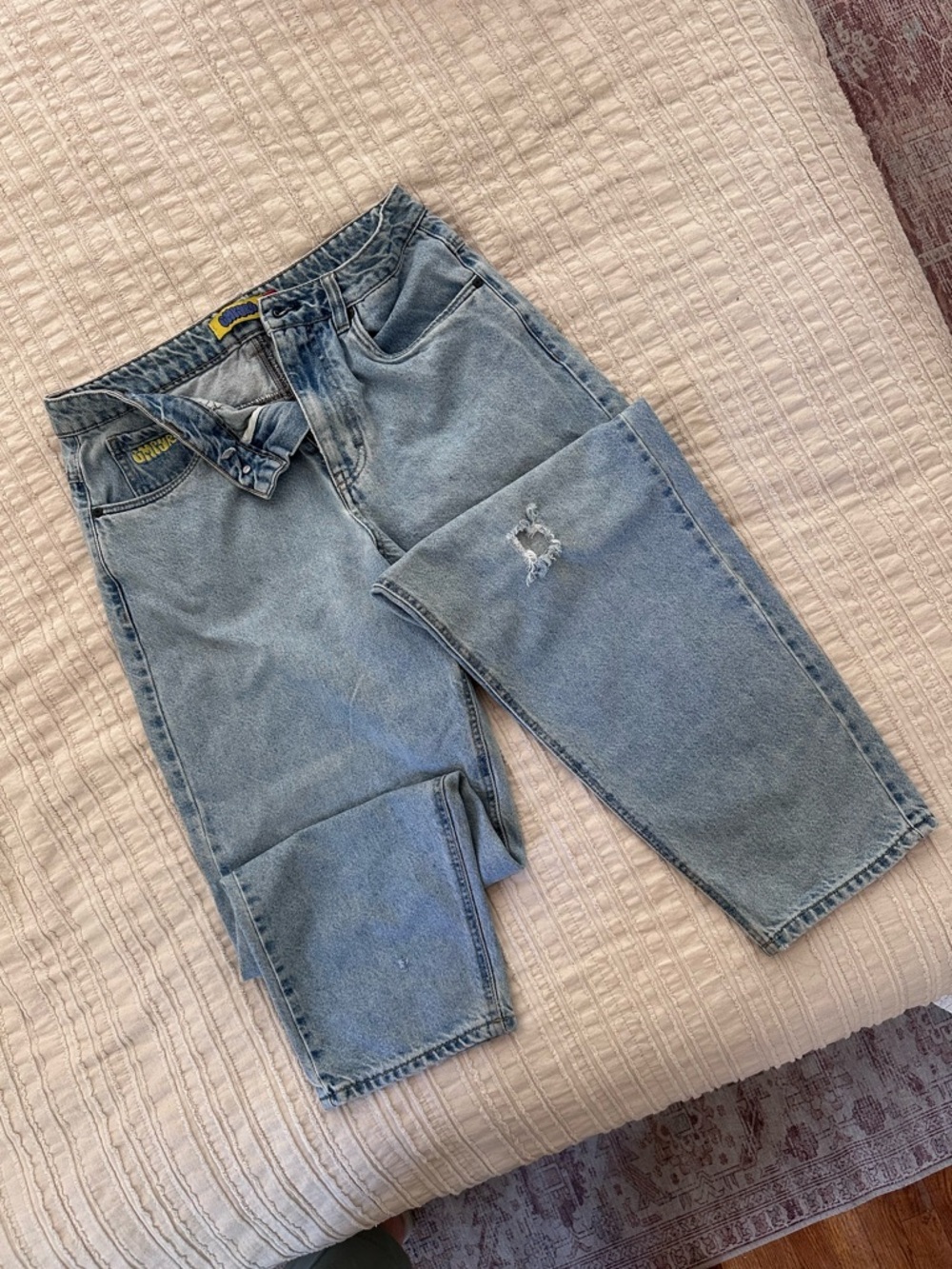 Empyre Light Blue Relaxed Fit Jeans - Size 30 - Picture 2 of 4